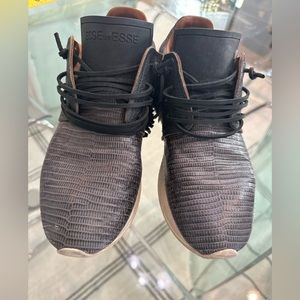 EsseUTesse fringe sneakers. 38